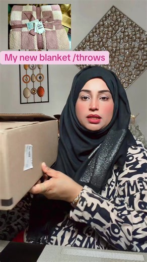 Cozy Up with My New Blanket Throws