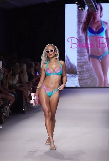 Beach Bunny Swimwear 2023 Runway Show 💝 #bikini #summer #model #beach #sexy #swimwear #fitness #fashion #bikinigirl #love #swimsuit #bikinimodel #beautiful #beauty #beachwear #lingerie #hot #photography #bodybuilding #fit #girls #summervibes #like #body #beachlife