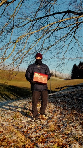 I received the Caddxfpv Protos Starter Kit as a gift 🎁 That’s my very honest first impression to this little thing. of course it should not be compared to a professional cinewhoop - this is a Set for beginners. but i think there’s some things that are important to know before buying ☝🏼 Caddx didn’t send me the kit to promote it - they wanted me to test and it and fly it. I will have a look if i can manage to fly it like my other professional tiny whoops. stay tuned 🤙🏼 #fpv #fpvdrone #protos