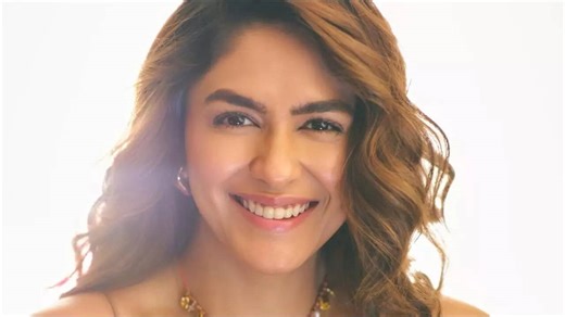 Mrunal Thakur on marriage pressure amid link-up rumours with Dhanush: "Where is the guy?"