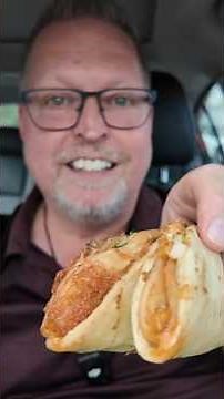 Taco Bell Chicken & Steak Cheesy Street Chalupas Review 🌮