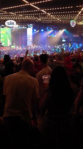 FOUR THOUSAND darts fans at Madison Square Garden! ✨🇺🇸