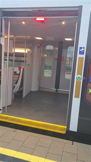 türöffnung und Türschließzng cityjet wagon #trainspotting #train