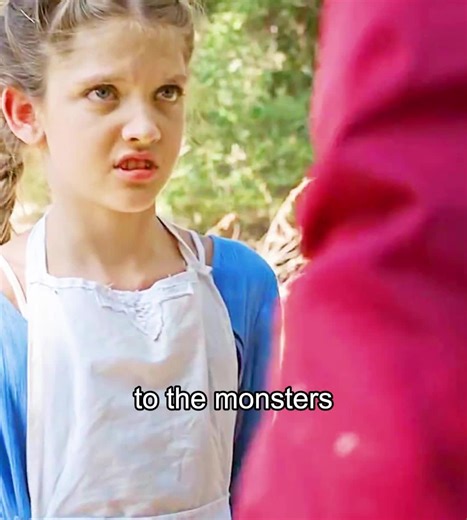 The monster suddenly broke into the house #usa #foryoupage #movie