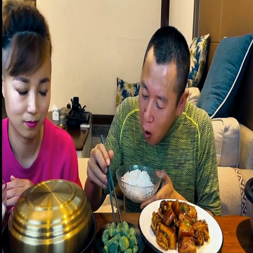 16K views · 296 reactions |  Enjoys Family Time — Funny Noodle & Chicken Speed Challenge!  #fblifestyle #FunnyFamily #FamilyFun #EatTogether #FamilyTime #FoodFun #YummyTime #LaughTogether #FamilyLaughs #MealTime #FoodLove | Yummy ASMR | Facebook