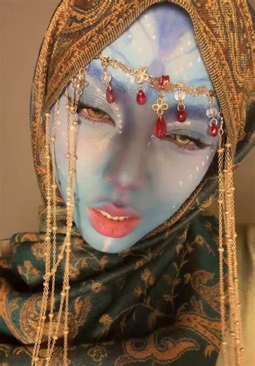 Pre Shower Avatar Makeup Tutorial