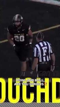 The Most Watched Clip of 2025 👉 The Iconic O-Line Assist