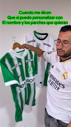 🟢 Cuando el hincha manda 💚 | Atlético Nacional 2026 con Parches Libertadores Un cliente nos hizo una petición especial: Personalizar su camiseta de Atlético Nacional 2026 con su apellido, su número favorito y parches de Copa Libertadores 🔥 Aunque Nacional no dispute la Libertadores esta temporada, el sentimiento no se negocia. Aquí los sueños del hincha se hacen realidad ⚽💚 ✔️ Personalización completa (nombre y número) ✔️ Dorsal estilo Libertadores ✔️ Parches Libertadores ✔️ Acabados premium
