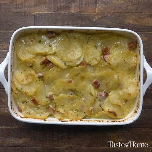 Packed with creamy sauce, chunks of ham and potato slices, this dish will delight the whole family! Get the full recipe for Scalloped Potatoes With Ham: https://trib.al/Bv3T2FO | Taste of Home
