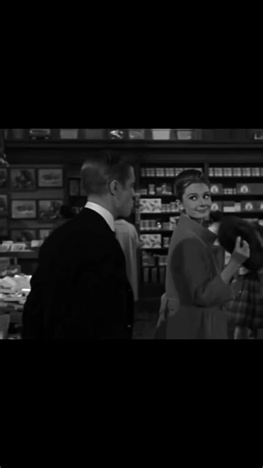 George Peppard and Audrey Hepburn in "Breakfast at Tiffany’s" (1961) #hollywood #oldhollywood #hollywoodmovies #hollywoodstudios #hollywoodgoldenage #hollywoodactress #hollywoodgoldenera #audreyhepburn | Vestiges of Hidden History