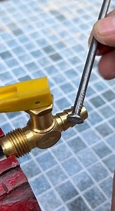 Nail Trick to Connect Thick Hose to a Fitting | I am Barone