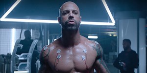 Chris Daughtry Puts His Toned Physique on Full Display in Shirtless ‘Artificial’ Music Video
