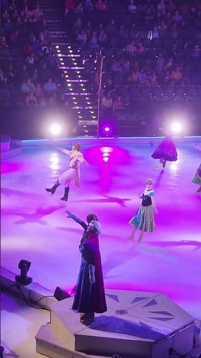 Disney on ice. Elsa's mastery of hand wave