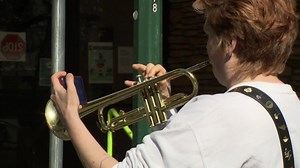 All of us at Global BC are thinking of Samantha Monckton and her beloved father, Garry—who passed away last night from COVID-19. Samantha allowed us to tag along last week as she serenaded 78-year-old Garry outside his West End care home. Here is her version of 'By the Light of the Silvery Moon' on trumpet. Our hearts go out to all the victims across the province, country and world touched by this pandemic. WATCH ORIGINAL STORY HERE: https://bit.ly/39KvXo4 | Global BC