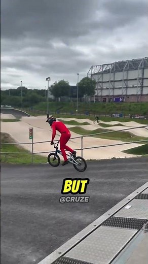 Never Trust Your Girlfriend at the Start Line 😭🚴‍♂️