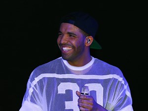 Drake Closes Wireless Festival Takeover With Global-Themed Set