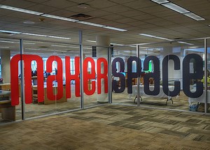 Cincinnati Public Library Makerspace provides free access to photo studio gear #celebratephotography