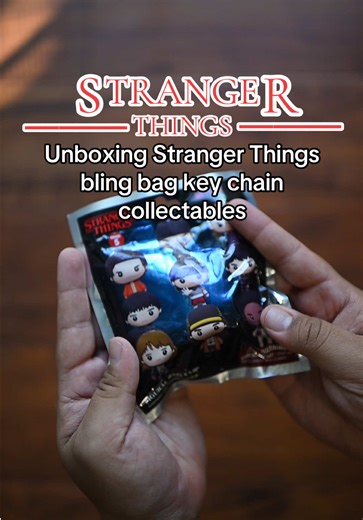 Unboxing @Stranger Things bling bag key chain collectables @Netflix #asmr #blindbox #unboxing #strangerthings #asmrvideo