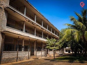 How to Visit the S21 Prison and Killing Fields in Phnom Penh, Phnom Penh, Cambodia