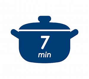 7 min cooking time blue label, cooking pot symbol with seven minutes...