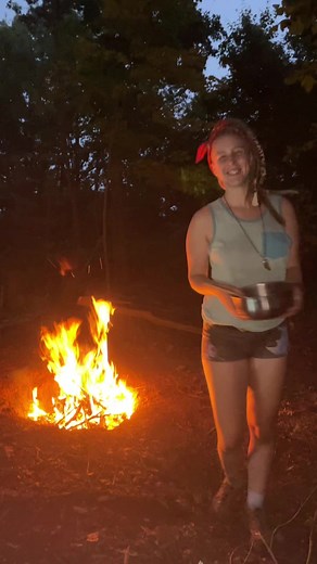 💞😋 living my dream #offgrid #offgridmisty #ogmisty #nature #tinyhome #campfire #woods