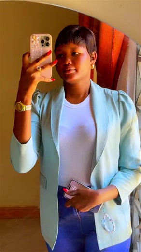 This Song Hits Different: Andrea Alol's Emotional Tune