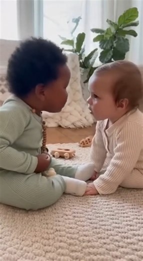 Two Babies Having a Cute “Language” Argument 😂🍼 | Fun Animal Clips Cutest baby talk ever! 👶👶💞 Two adorable babies — one dark-skinned and one fair-skinned — sit facing each other, arguing in their own baby language! 😍 First baby says, “tata tati tuppa tututan,” and the other replies, “mitumitu muta kappa katta doma doma!” 😂 Their funny hand gestures and pure expressions will melt your heart ❤️💬 Follow 👉 Fun Animal Clips for more adorable & funny real moments every day! 🐾🎥 #funanimalcli