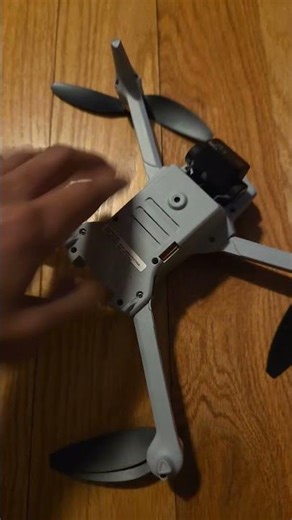 Snaptain P10 beginner drone