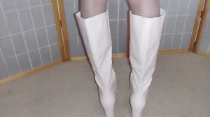 Watch How These Boots Look In Person & How It Feels To Wear Them on Amazon Live