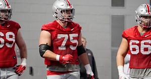 Ohio State names starting center