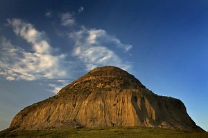 Things to Do in and Around the Big Muddy Badlands