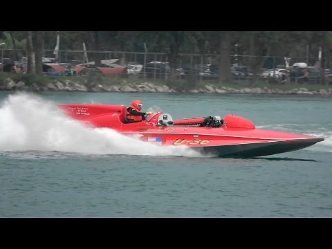 Vintage Boat with WWII Aircraft Engine!