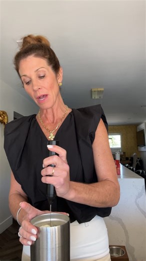 Shaking things up with my go-to metabolic mocktail featuring Bravenly Rush Hydrate ⚡💧. Perfect for fueling my body while I work through physical therapy on this hamstring of mine. Recovery isn’t just about the stretches—it’s about what you put inside your body too. 🙌 👉 If you’re curious about how I’m pairing PT with clean energy and hydration, this one’s for you! | Ashley Oswald Pacin