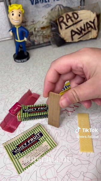 Opening & Trying 80 Year Old JUICY FRUIT Gum From a Fallout Shelter! Yes I did actually try it and shockingly it tasted pretty decent! It was still kinda soft somehow. Very very mild fruity flavor with a hint of like a mint almost. Not bad at all! #fallout #mrsfallout #juicyfruit