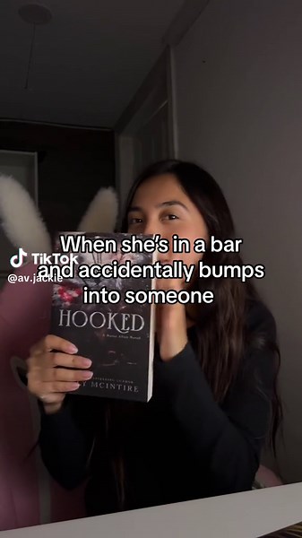 Hooked Book Review: A Captivating Romance Novel | BookTok Recommendations