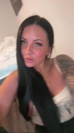 Zoeyyyyyy (@zoeyyyyyy066)’s videos with Drop 'Em Out - Wheeler Walker Jr.