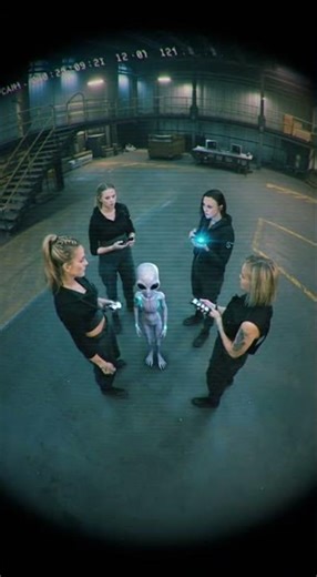 #LeakedCCTV ⚡👽 #GreyAlien #Trapped in a Pulse Field