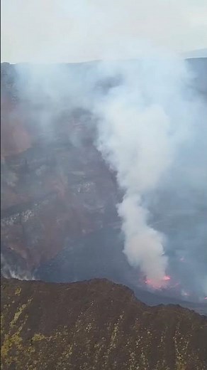 The Volcano That Rains Diamonds! 🌋💎 #shorts #science #geology