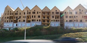 Sunbelt Construction Boom Threatens Top Apartment-Building Owners