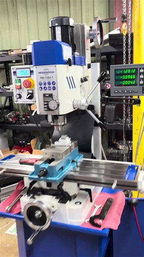 Overview of the PM-728VT Bench Top Milling Machine