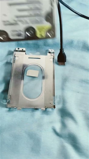 How to connect a hard drive case into a computer to work to get your data