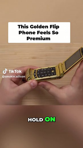 The Ultimate Flip Phone Tech Review