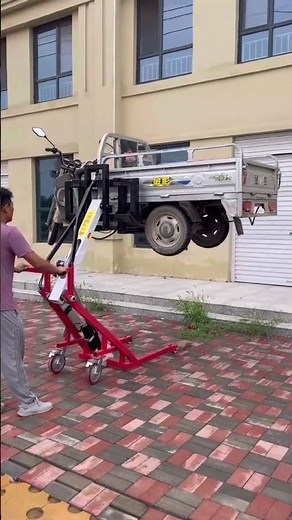 Portable self loading manual forklift