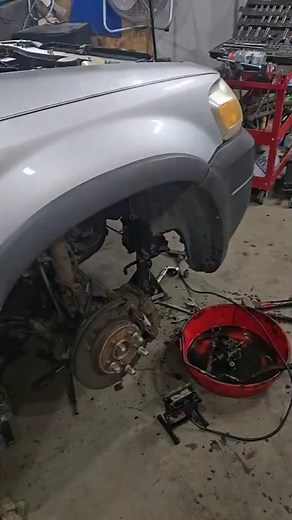 Ford Escape power steering pump/line replacement#powersteering#ford#fordescape#foryou#garagelife