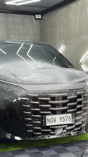 Thank you for trusting KLRGarage! Another day another Brandnew BYD eMax 9 from casa to KLRGarage for graphene coating preparation using proper professional tools and proper way of applying graphene coating by KLRGarage correct way of prepration and applying Graphene coating to this Black BYD eMax 9 package inclusions wash and dry body asphalt and tar removal clay bar mitting clay bar treatment 5 step detailing paint correction swirl marks removal step 1 9H grade crystal coating step 2 20H grade 