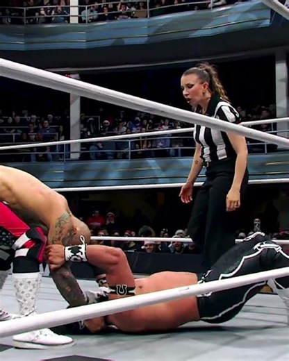 #Ricochet uses some dirty tactics! #AEWDynamite