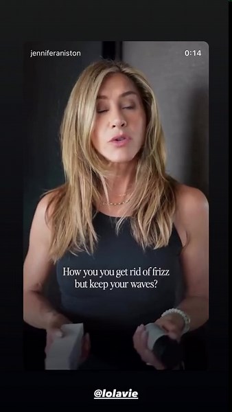 Jennifer Aniston cozies up to boyfriend Jim Curtis in loved-up new photos
