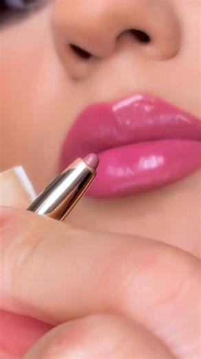 Rikardos Garib on Instagram: "Lebanese luxury, perfected in Los Angeles. New lip liner & gloss by @bassamfattouh 🤍✨ Video @kareem_nakkash Model @rawans_makeup #richardghareeb #makeupbyrichard #BassamFattouh #LuxuryBeauty #LipCombo #GlossyLips #MakeupReels #BeautyReels #ViralMakeup #HighEndMakeup #LAMakeup #LebaneseBeauty #GlamDetails #ProMUA"