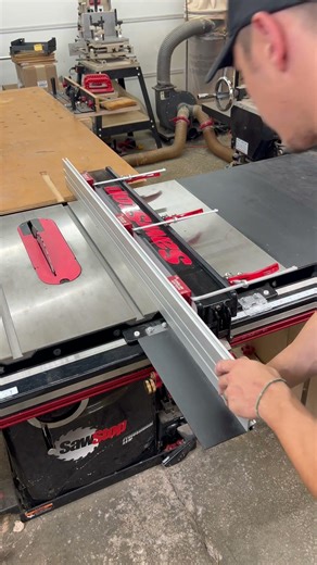 Upgrade your table saw without any modifications with Woodpeckers Auxiliary Rip Fence