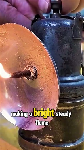 This Lamp Runs on WATER?! 🤯💡#shorts